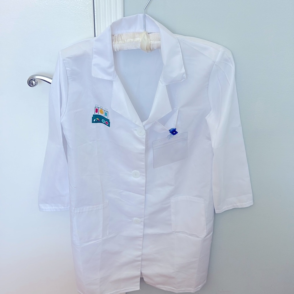 Like New Halloween Kid Unisex Doctor Lab Coat Costume. Size 4-6 years old